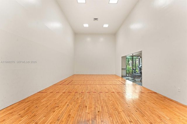 2725 Anzio Ct 307, Palm Beach Gardens, FL 33410