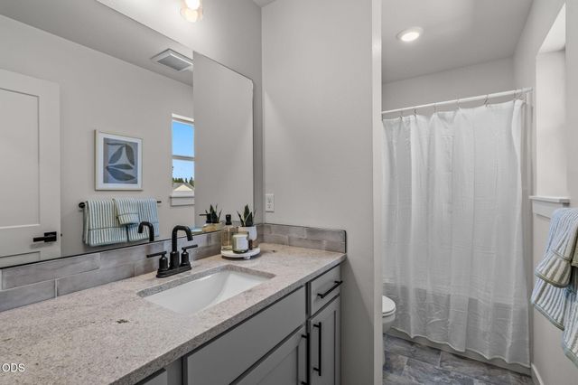 545 NW 29th Street, Redmond, OR 97756