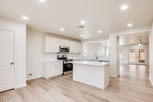 3610 S Desert Echo Road, Tucson, AZ 85735