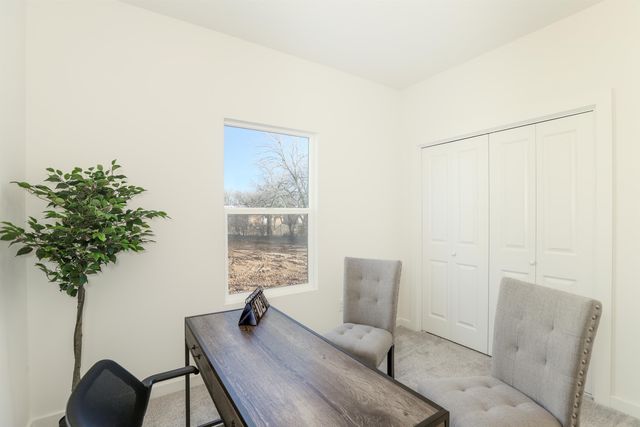 5255 Pinecrest Ct N, Bel Aire, KS 67220