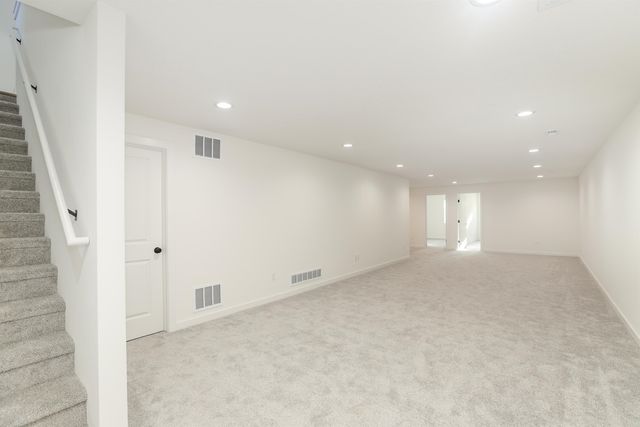 5255 Pinecrest Ct N, Bel Aire, KS 67220