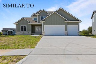3004 Clearwater Drive, Norwalk, IA 50211