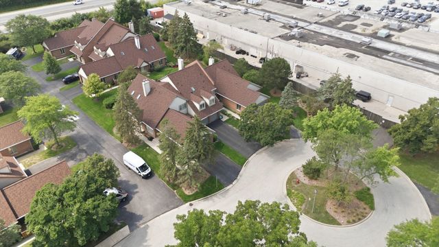 1975 Koehling Road, Northbrook, IL 60062