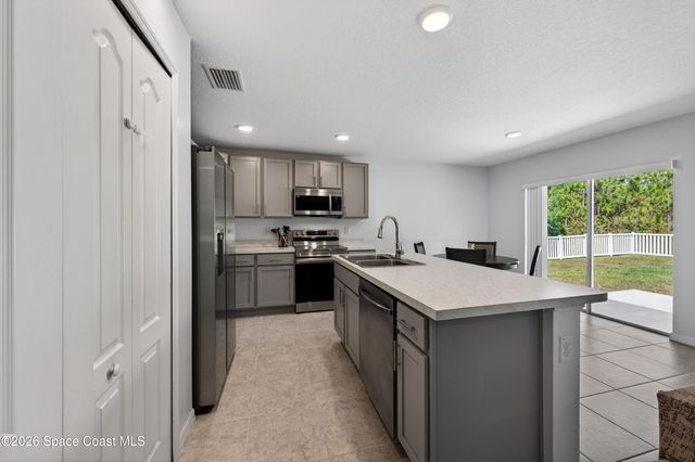 681 Floyd Street SE, Palm Bay, FL 32909