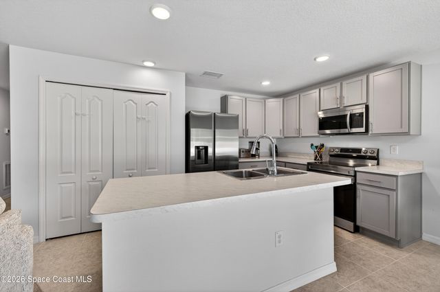 681 Floyd Street SE, Palm Bay, FL 32909