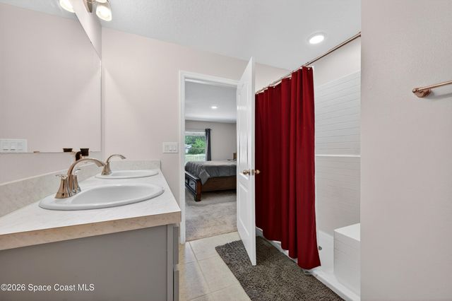 681 Floyd Street SE, Palm Bay, FL 32909