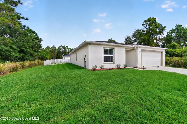 681 Floyd Street SE, Palm Bay, FL 32909