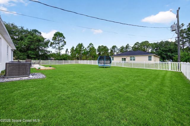 681 Floyd Street SE, Palm Bay, FL 32909