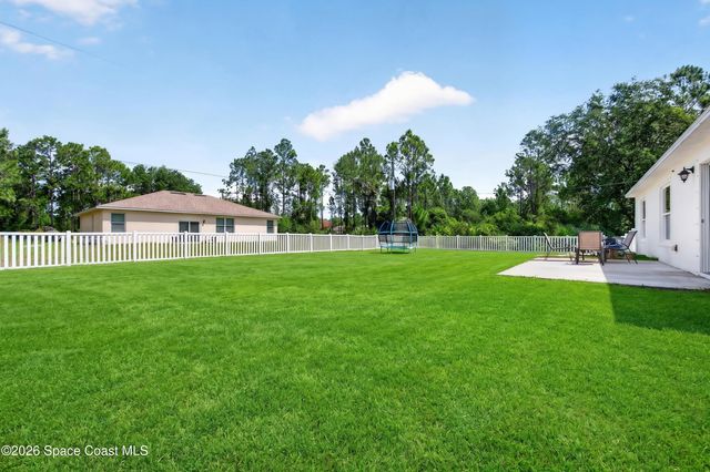 681 Floyd Street SE, Palm Bay, FL 32909