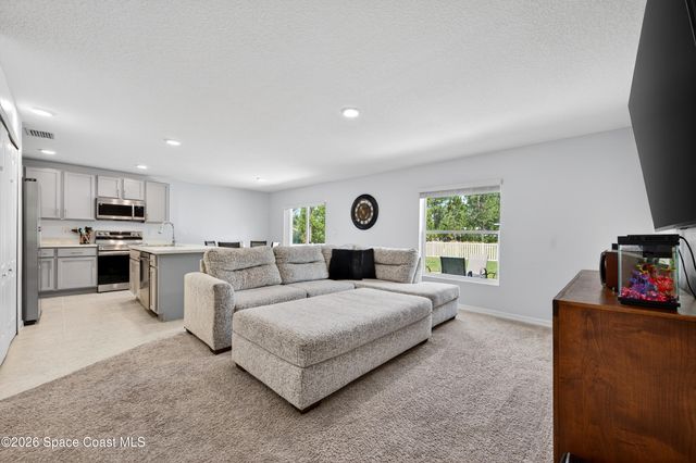 681 Floyd Street SE, Palm Bay, FL 32909