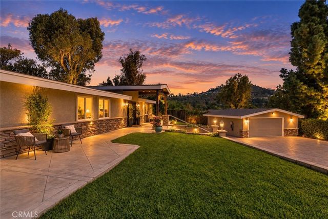 12756 Barrett Lane, North Tustin, CA 92705