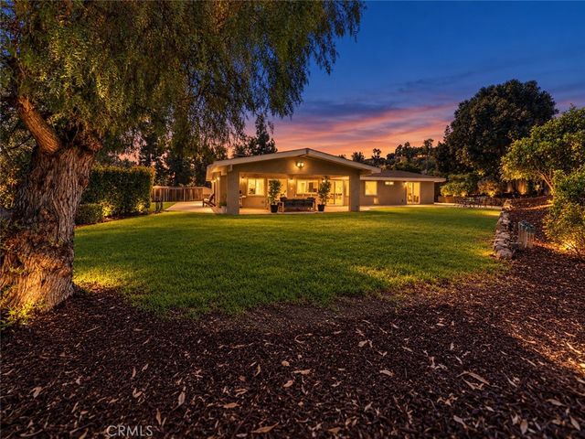 12756 Barrett Lane, North Tustin, CA 92705
