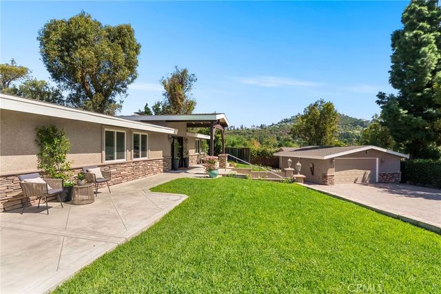 12756 Barrett Lane, North Tustin, CA 92705