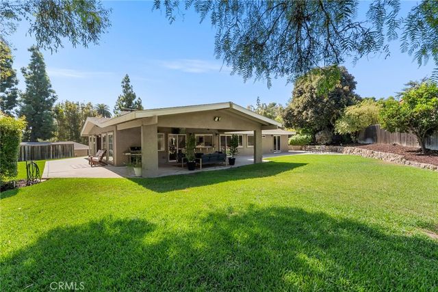 12756 Barrett Lane, North Tustin, CA 92705