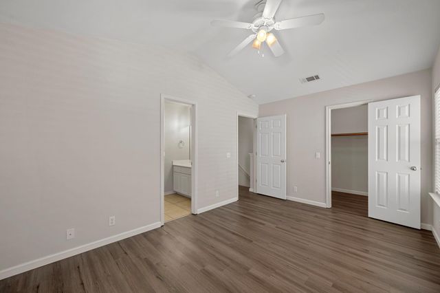 7312 E Ben White BLVD 13, Austin, TX 78741