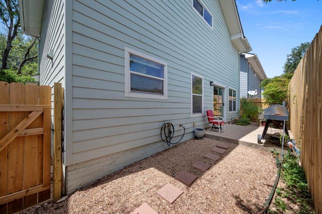 7312 E Ben White BLVD 13, Austin, TX 78741