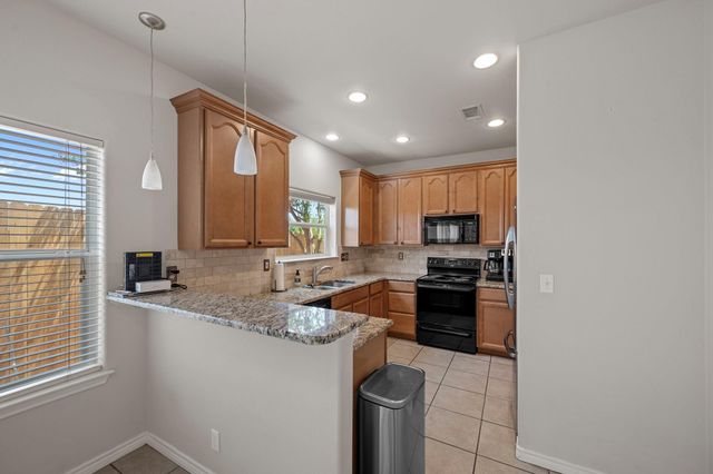 7312 E Ben White BLVD 13, Austin, TX 78741