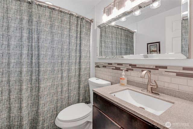 24855 16TH Avenue S, Des Moines, WA 98198