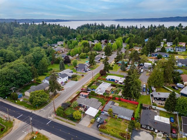 24855 16TH Avenue S, Des Moines, WA 98198