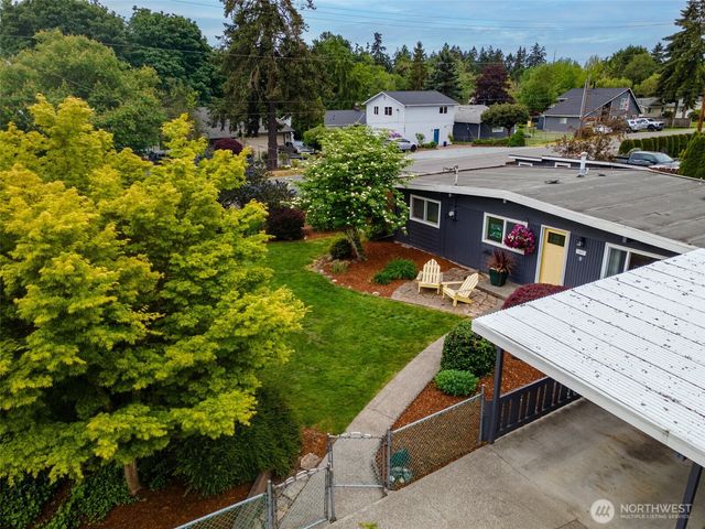 24855 16TH Avenue S, Des Moines, WA 98198