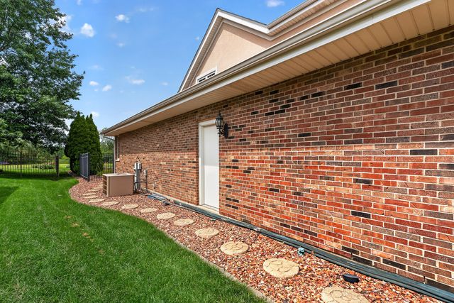 15164 Olympic Lane, Lockport, IL 60441