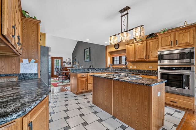 15164 Olympic Lane, Lockport, IL 60441