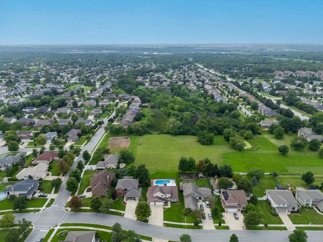 15164 Olympic Lane, Lockport, IL 60441