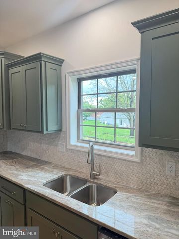 1268 THIRD AVENUE, Chambersburg, PA 17202