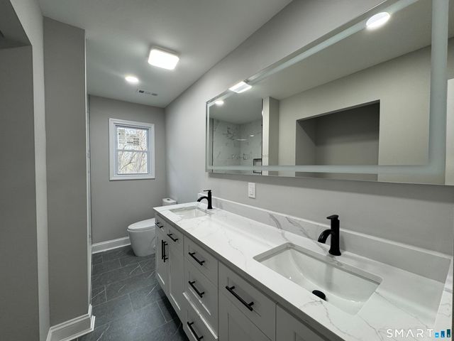 163 Lucille Street, Waterbury, CT 06708