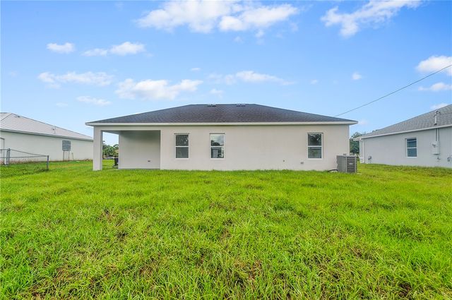 9345 102nd Avenue, Vero Beach, FL 32967