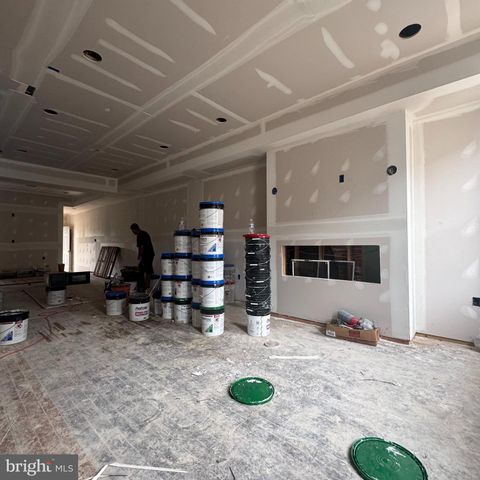 317 FULTON AVE, Baltimore, MD 21223