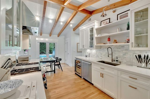 9105 NE 5th Ave, Miami Shores, FL 33138