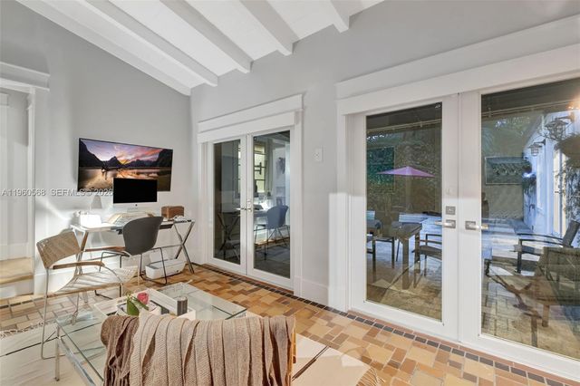 9105 NE 5th Ave, Miami Shores, FL 33138