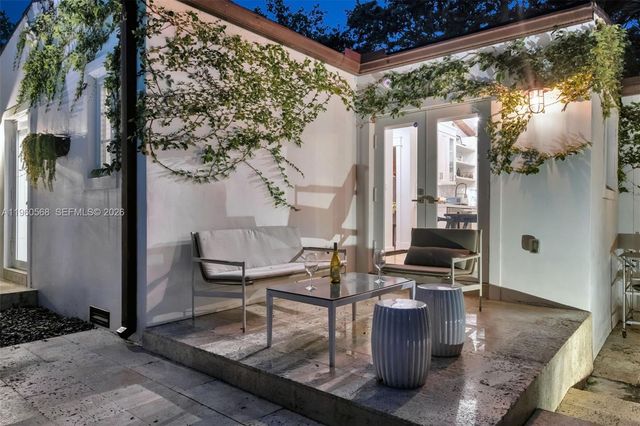 9105 NE 5th Ave, Miami Shores, FL 33138