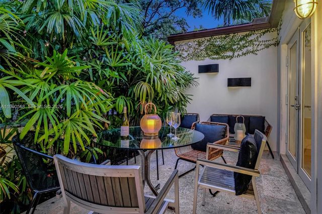 9105 NE 5th Ave, Miami Shores, FL 33138