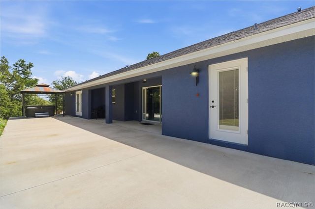 2262 N Trucks Avenue, Hernando, FL 34442