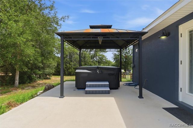 2262 N Trucks Avenue, Hernando, FL 34442