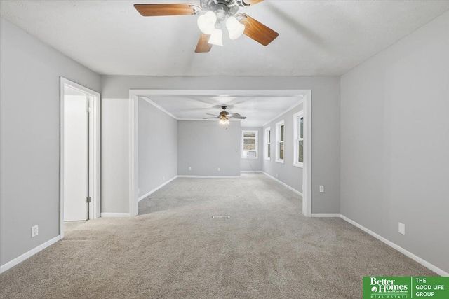 1114 Hackney Drive, Papillion, NE 68046