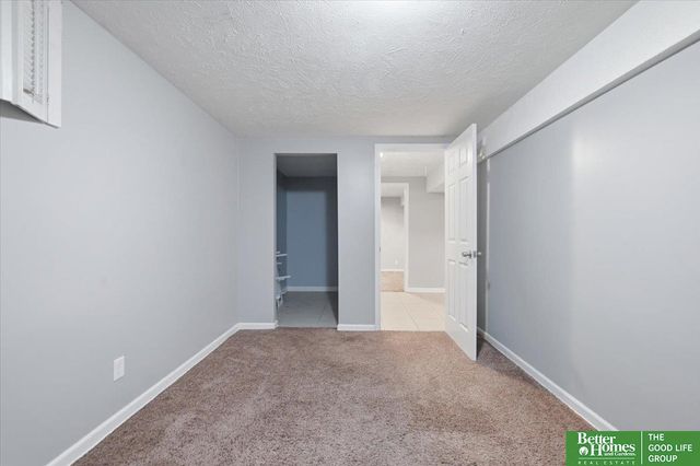 1114 Hackney Drive, Papillion, NE 68046