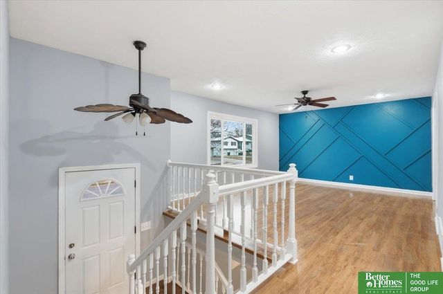 1114 Hackney Drive, Papillion, NE 68046