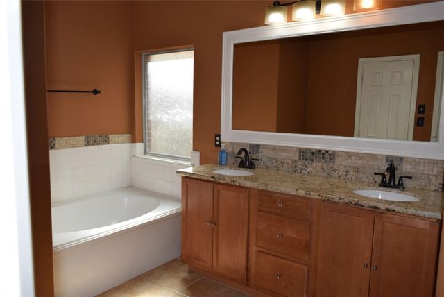 4911 Dwarf Honey Suckle Court, Houston, TX 77084