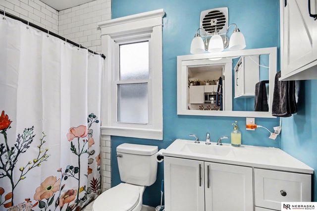 1508 N 35 Street, Omaha, NE 68111