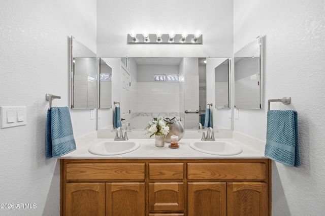 2949 SOFTWIND Drive, Sierra Vista, AZ 85650