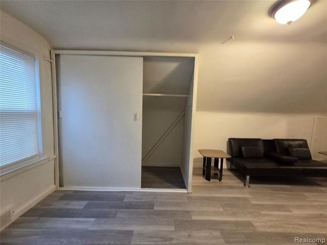 20409 Yonka Street, Detroit, MI 48234