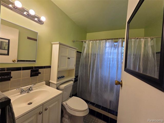 20409 Yonka Street, Detroit, MI 48234