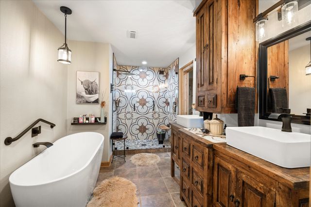31577 N US Highway 281, Lipan, TX 76462