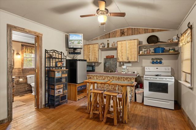 31577 N US Highway 281, Lipan, TX 76462