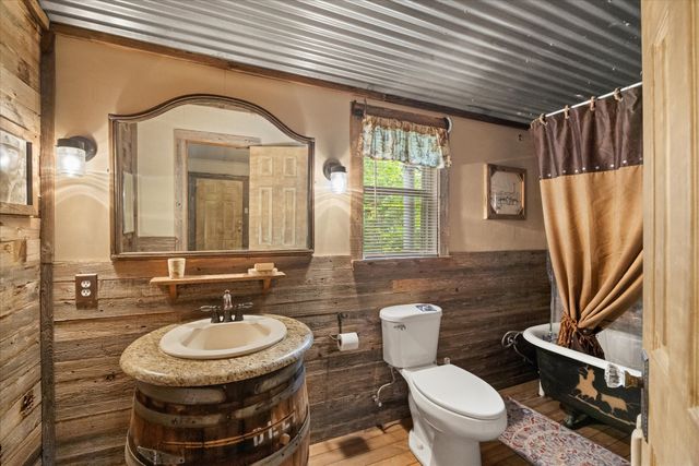 31577 N US Highway 281, Lipan, TX 76462