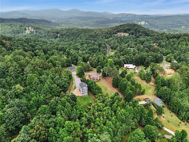 9 Queens Court, Blairsville, GA 30512
