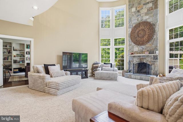 5528 ROAN CHAPEL DR, Haymarket, VA 20169